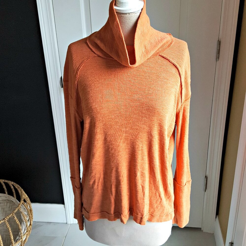 FREE PEOPLE We THE FREE Turtleneck TOP SZ L